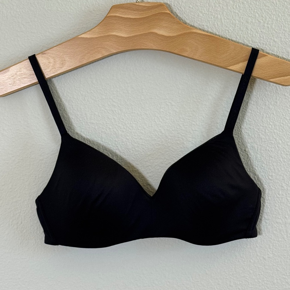 Calvin Klein Womens Black Wireless Lightly Padded‎ Bralette Bra Size Small S B70